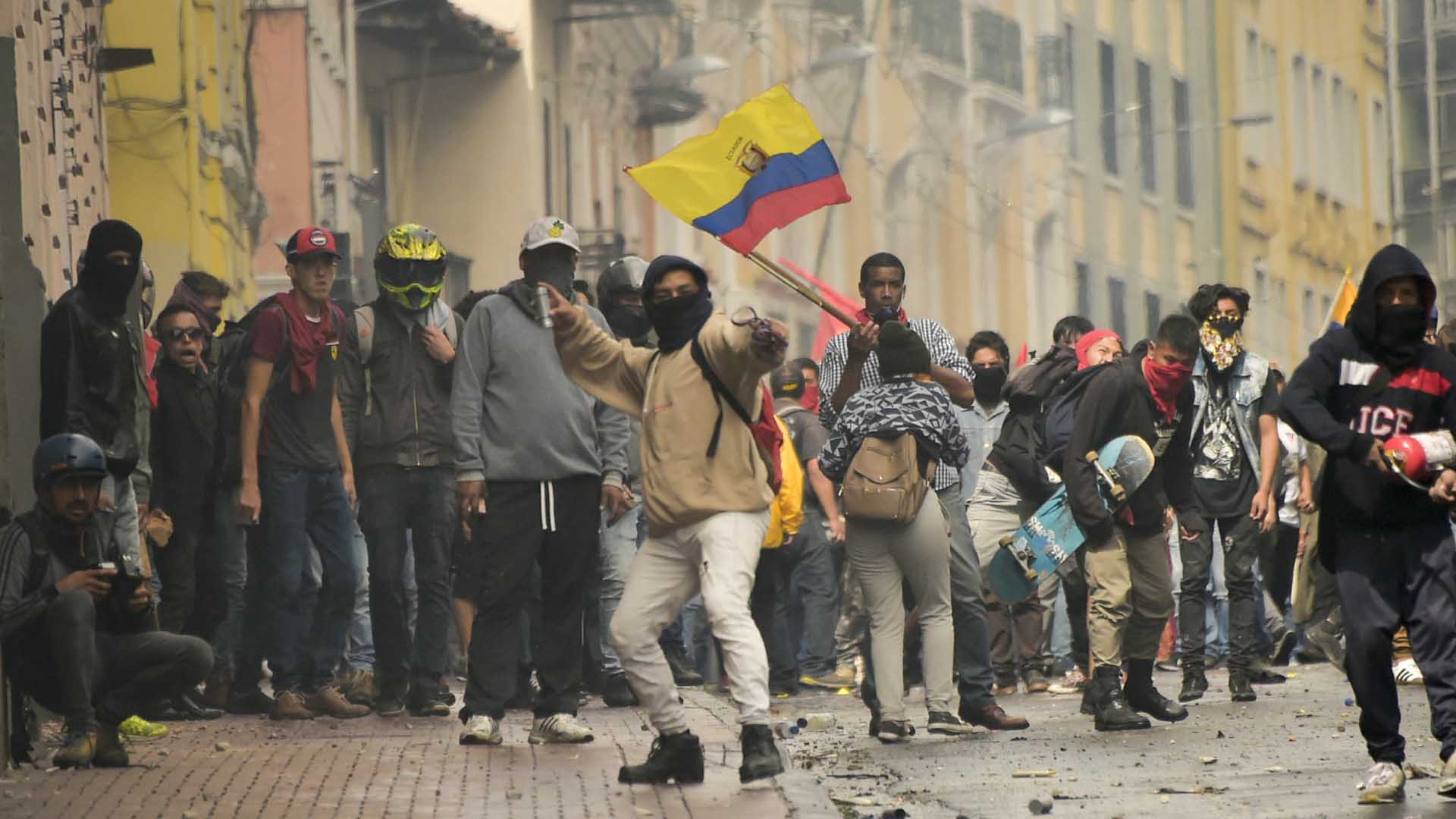 Resultado de imagen para Fotos de las protestas de ayer en el Ecuador