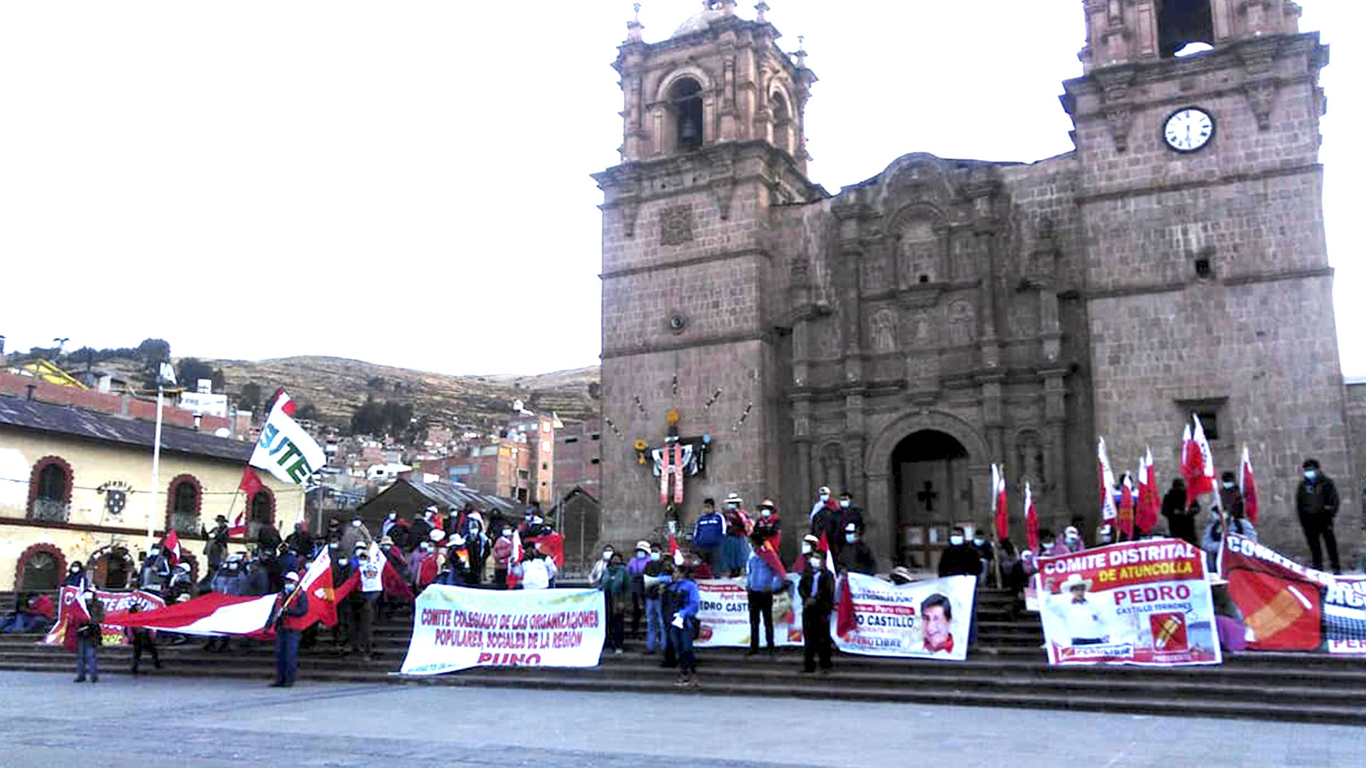 Militantes de Pedro Castillo se movilizaron en la ciudad de Puno