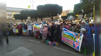 En Juliaca, artesanos protestaron en contra del alcalde provincial