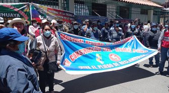Organizaciones sociales de la región de Puno realizaron un plantón