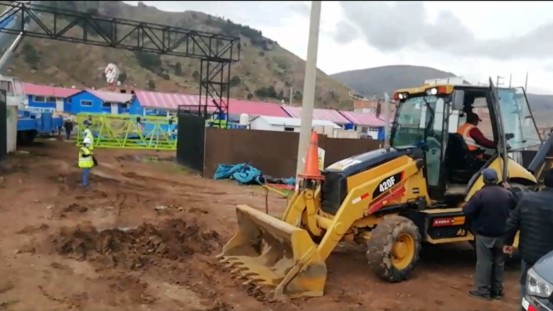 Consorcio Chino Railway trasladaba materiales de construcción de hospital de Puno