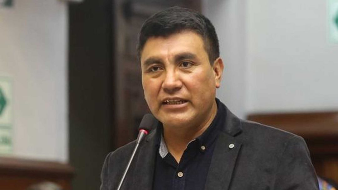 Congresista Óscar Zea renuncia a la bancada de Perú Libre RADIO