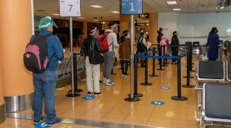 Eliminación del distanciamiento en aeropuertos Perú