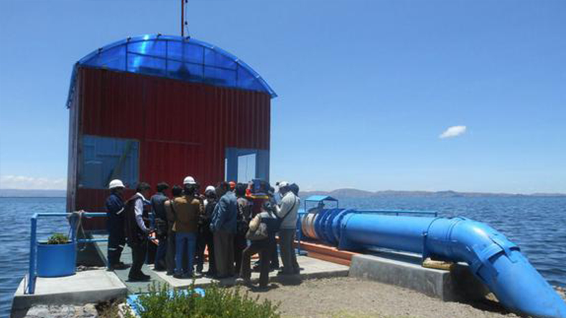 Captación de agua potable en el sector Chimu