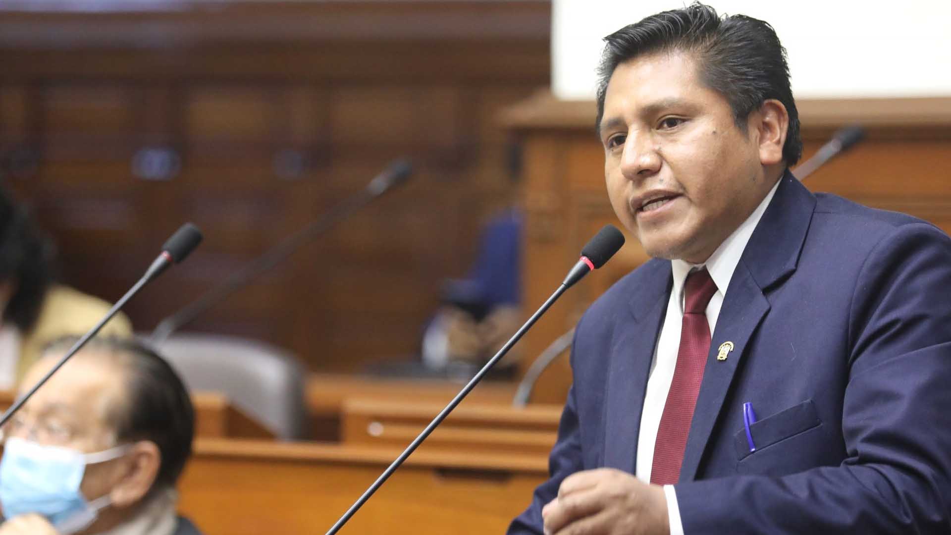 El congresista Wilson Rusbel Quispe, refiere que candidatura de Guido Bellido a la mesa directiva, es para darle otra cara al Legislativo - Radio Onda Azul