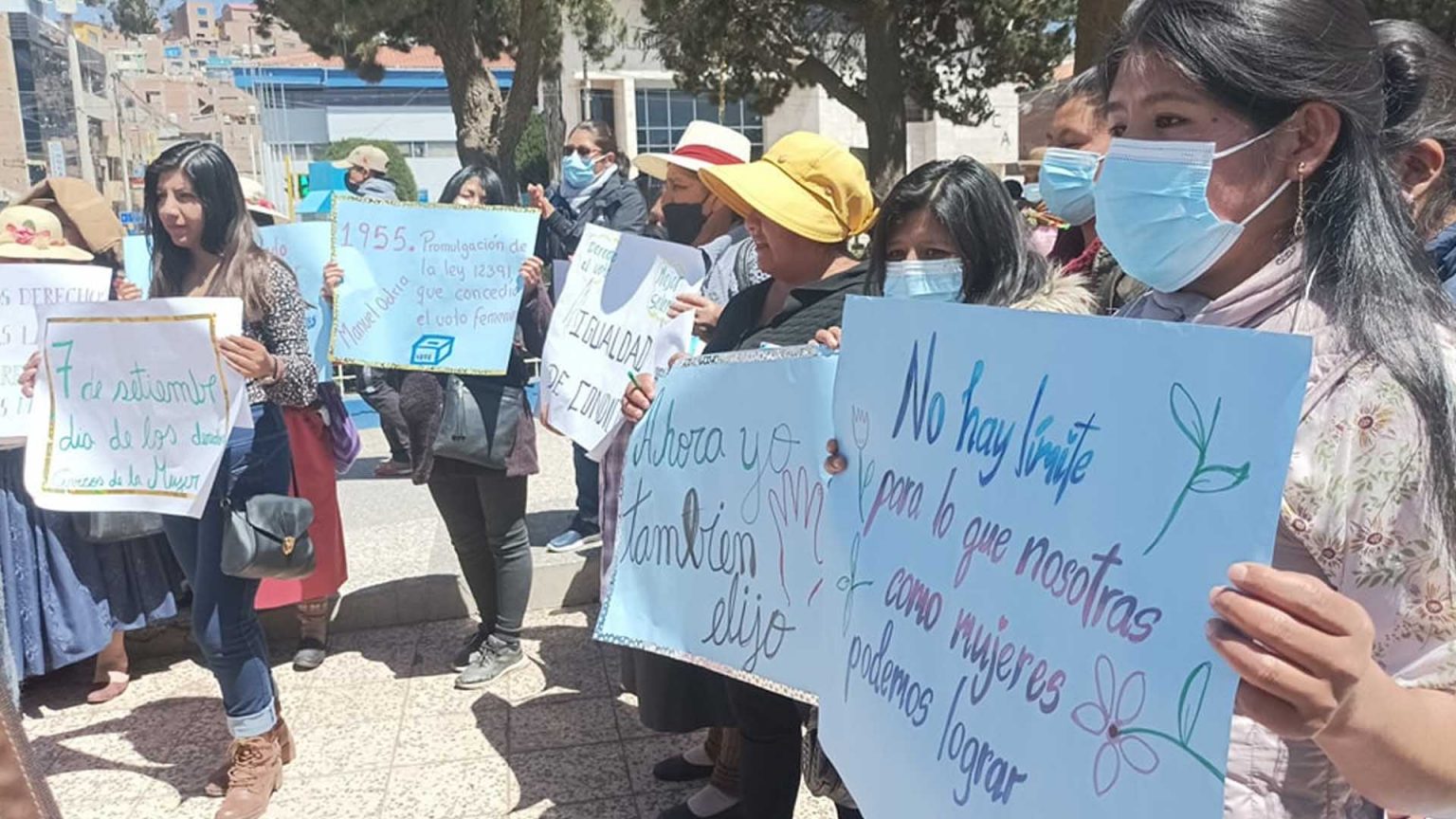 Mañana Se Recuerda “día De Los Derechos Cívicos De La Mujer En El Perú” Radio Onda Azul 4841