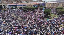 Centenares de personas rindieron homenaje a fallecidos durante enfrentamientos