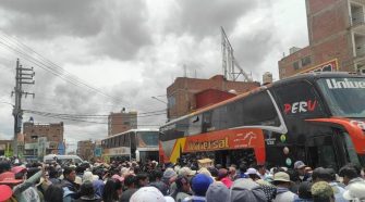 Pobladores viajan a Lima