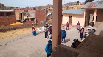 vecinos del barrio los Andes Cancharani