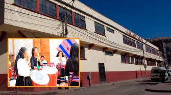 Sikuris femenino del colegio Santa Rosa de Puno