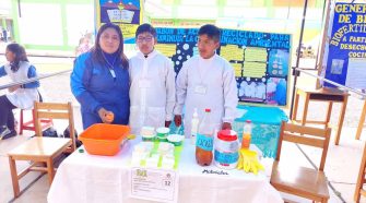 Azángaro estudiantes presentan proyectos de ciencia