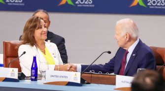 Boluarte recibe presidencia Pro Tempore del Foro APEC 2024