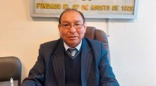 Director de la I.E.S. Gran Unidad Escolar San Carlos de Puno