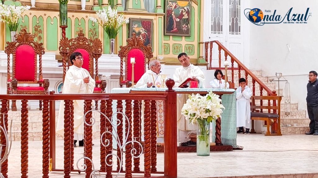Fotos: Cuarta misa de novena en Honor a la Santísima Virgen de la ...