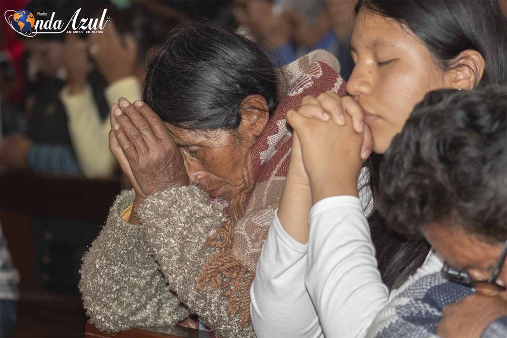 Fotos: Novena Misa de Novena en Honor a la Santísima Virgen de la ...