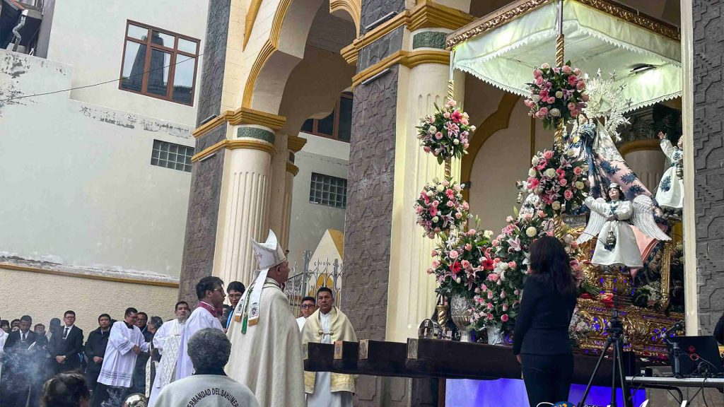 Fotos: solemne misa de víspera en honor a la Virgen de la Candelaria ...
