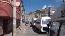 Congestión vehicular en Puno