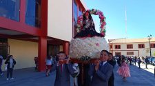 Estudiantes del ESFA rindieron homenaje a la virgen de la Macarena