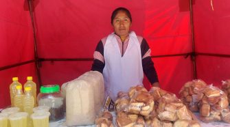 Promueven productos nutritivos a base de quinua y cañihua