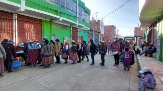 Comerciantes del mercado Tawantinsuyo