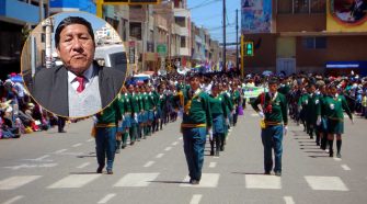 Desfile escolar en Juliaca