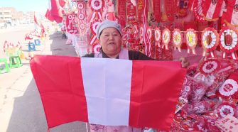 Feria de adornos por Fiestas Patrias