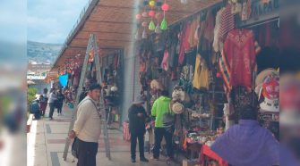 mercado artesanal del Puerto Muelle