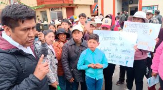 Padres de familiadel colegio Independencia Nacional