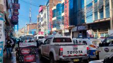 Colapso vial en Perú