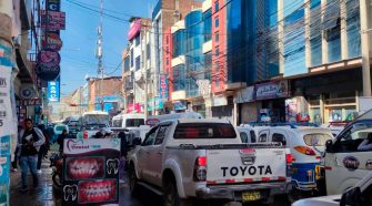 Colapso vial en Perú
