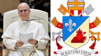 La explicación oficial del escudo y lema del Pontífice