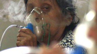 Adultos Mayores Fallecen por Neumonía