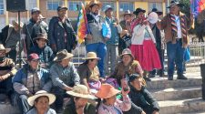 Pobladores de diferentes comunidades del distrito de Cabana