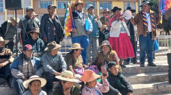 Pobladores de diferentes comunidades del distrito de Cabana