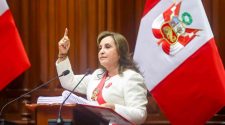 Dina Boluarte se defiende