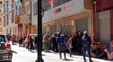docentes y padres de familia de la escuela 70032