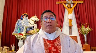 párroco de la parroquia Santiago Apóstol de Jayllihuaya