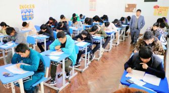 Examen de selección en Juliaca