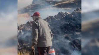 Incendio forestal devasta comunidades
