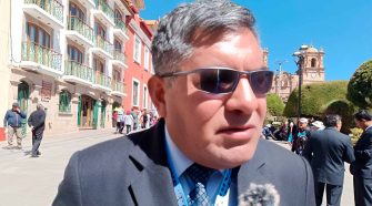 director de la Gran Unidad Escolar San Carlos de Puno