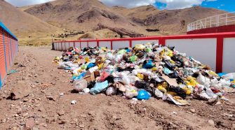 Basura acumulada en San Antón