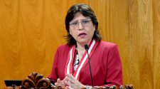 Delia Espinoza desiste de presentarse en el Ministerio Público