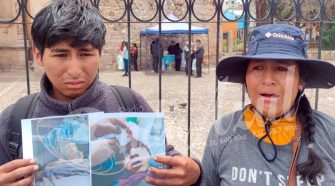 Familiares de escolar que fue impactado por una unidad vehicular