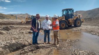 Inician descolmatación del río Tiquillaca