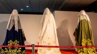 Exposición de mantas de la Virgen