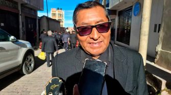 integrante de la estudiantina Remembranza Puno