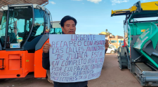 Pobladores de Juliaca exigen puesta en funcionamiento de la planta asfaltadora ante abandono de obras viales