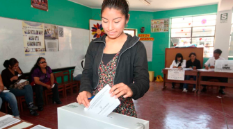 En la pregunta del día, oyentes llamaron a la población en general a evaluar la trayectoria, ética y comportamiento de los candidatos antes de confiar sus votos