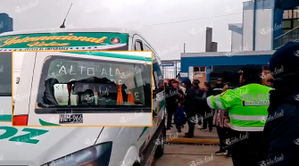 Transportistas rechazan competencia y protagonizan disturbios, mientras usuarios exigen mejores opciones de transporte hacia Juliaca