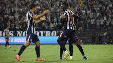 Alianza Lima golea 8-0 a Cusco FC